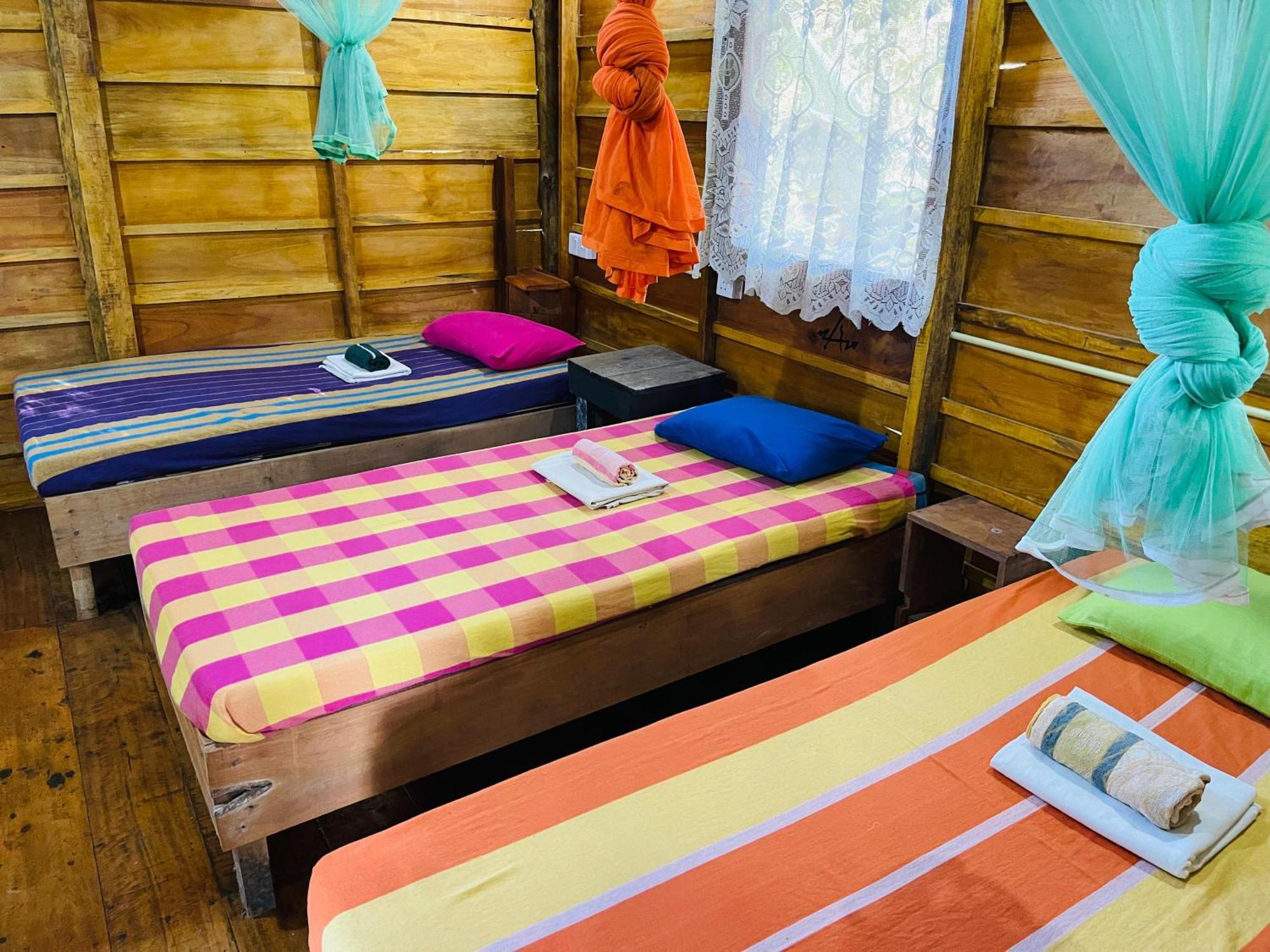 Sigiriya Rastha Hostel Eksteriør bilde