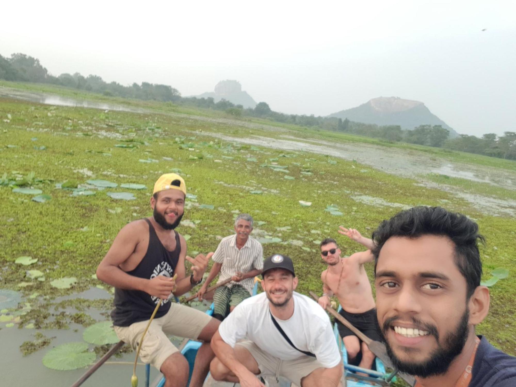 Sigiriya Rastha Hostel Eksteriør bilde